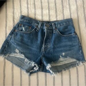 NWOT Levis 501 shorts